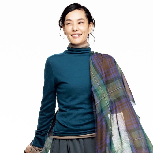 アラシャンカシミヤ タートルネックプルオーバー